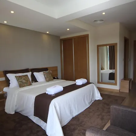 リゾート Douro Cister 4*